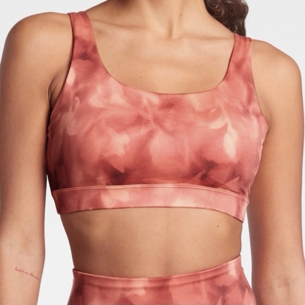 Athleta Exhale Printed Sports Bra, Serene Island Coral Size S